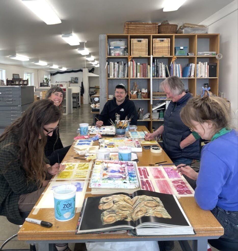 community-art-studio-class